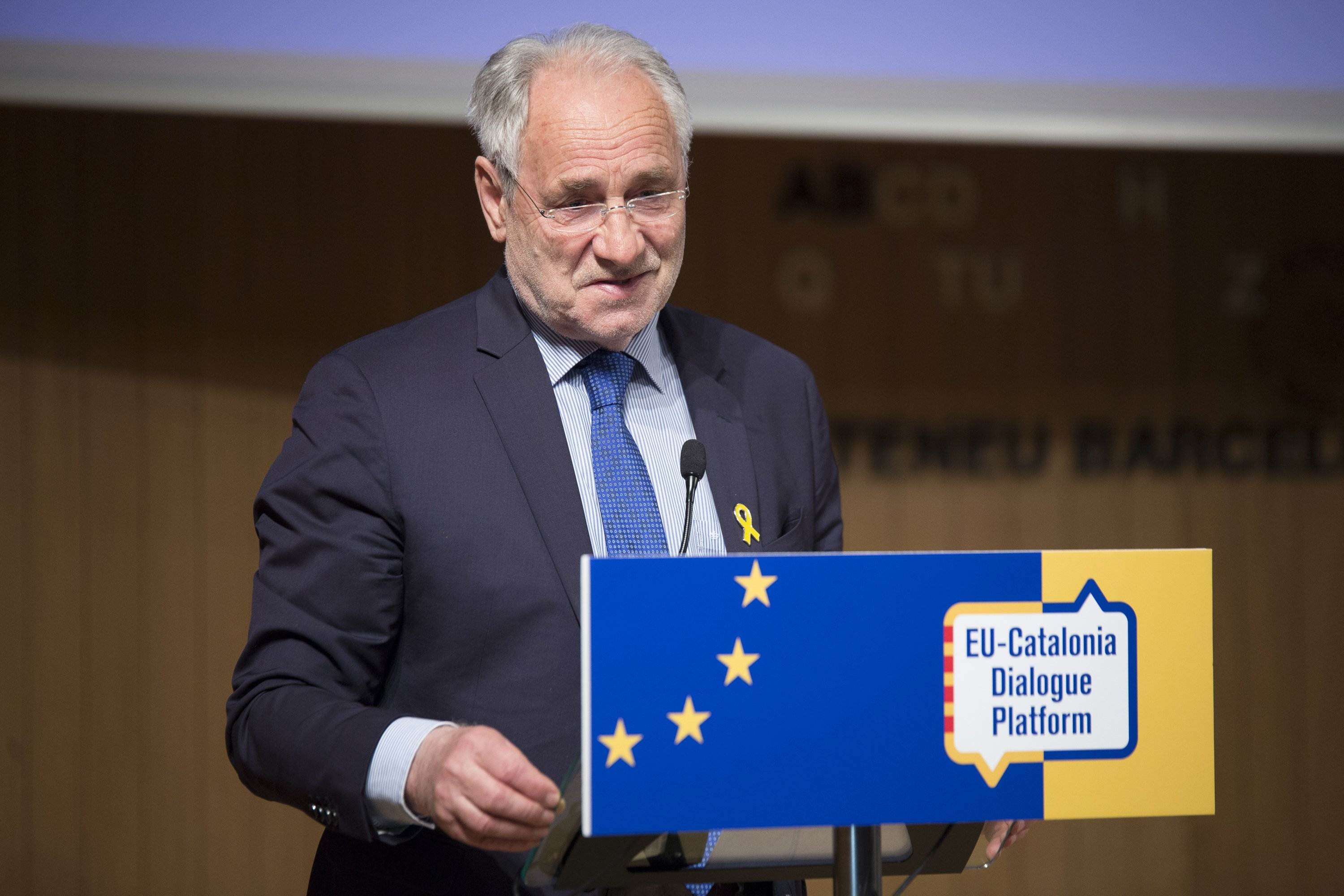 Eurodiputats demanen la mediació del Papa en la vaga de fam dels presos