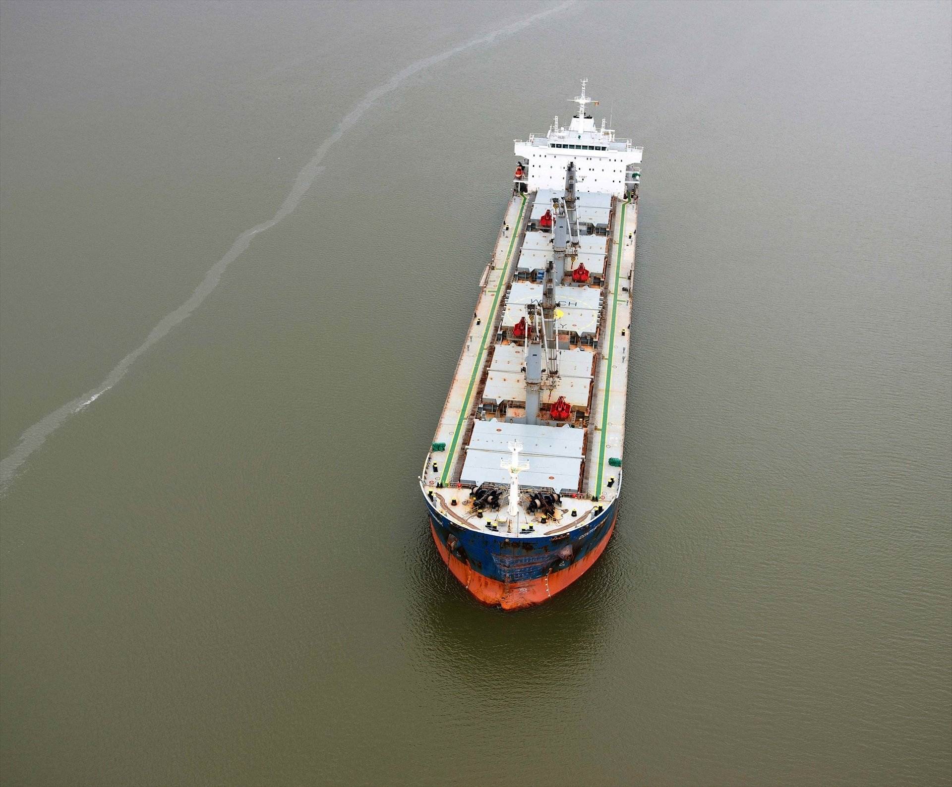 Ucraïna ataca un petrolier rus al mar Negre: preocupació per una "catàstrofe ambiental"