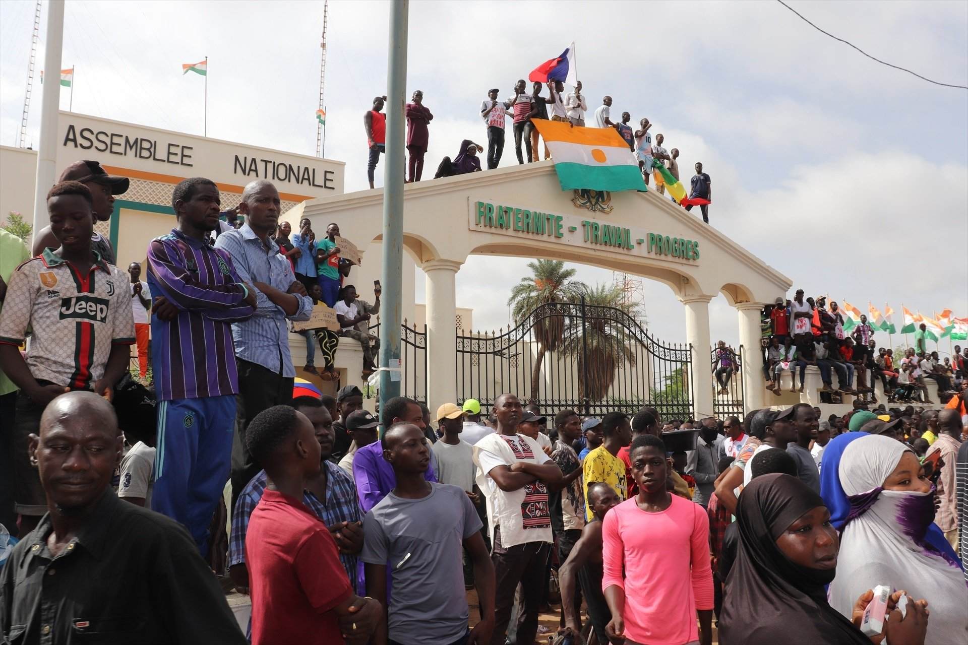 Las protestas en Níger, la vendimia en Francia y más: la vuelta al mundo en 15 fotos