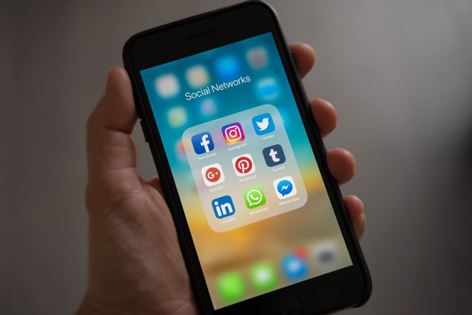 Países de la UE que excluyeron a proveedores chinos de sus redes se encuentran a la cola del 5G en Europa
