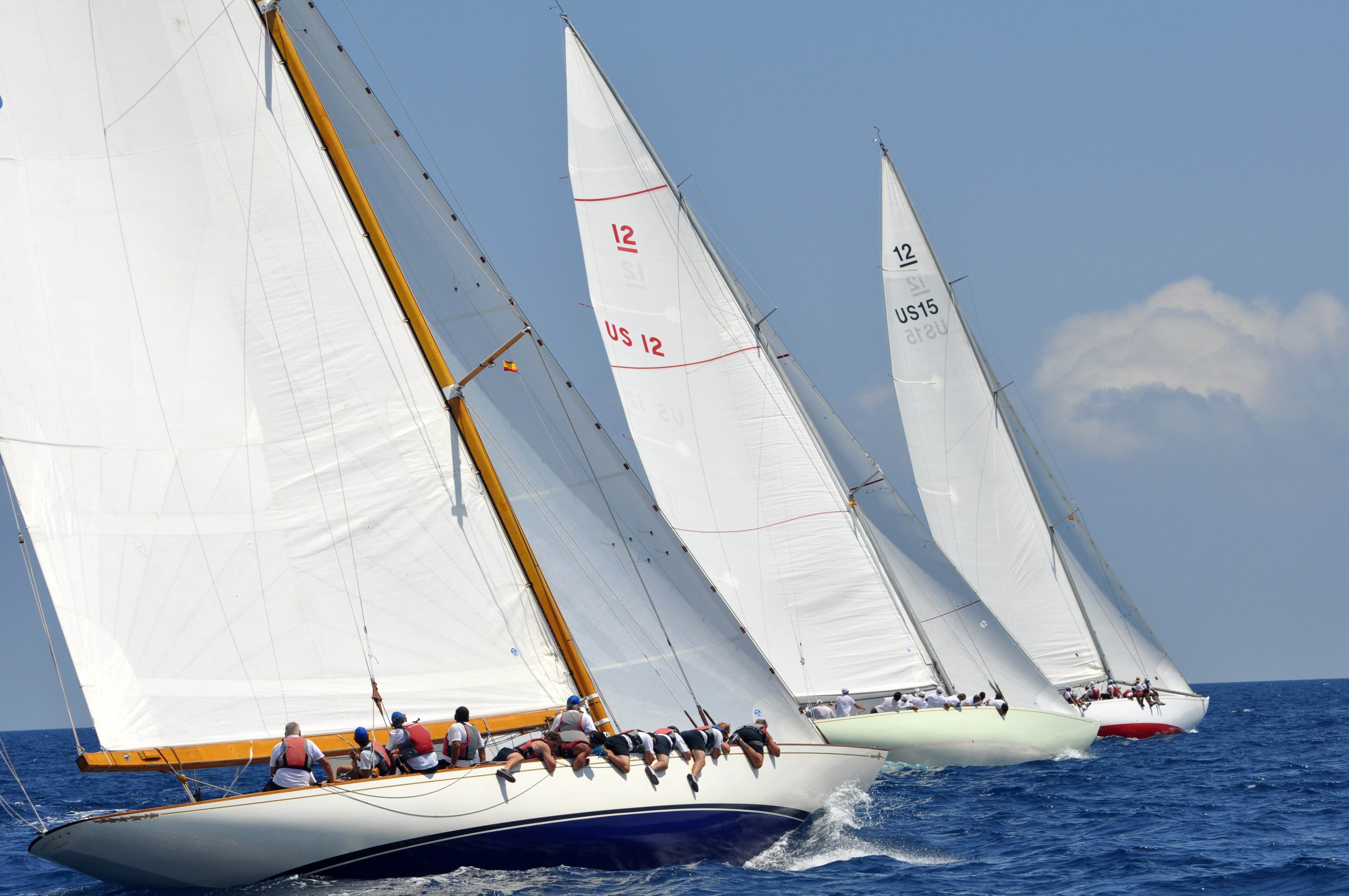 La Copa América de Vela congrega de nuevo a los veleros de la clase 12 Metros en Barcelona