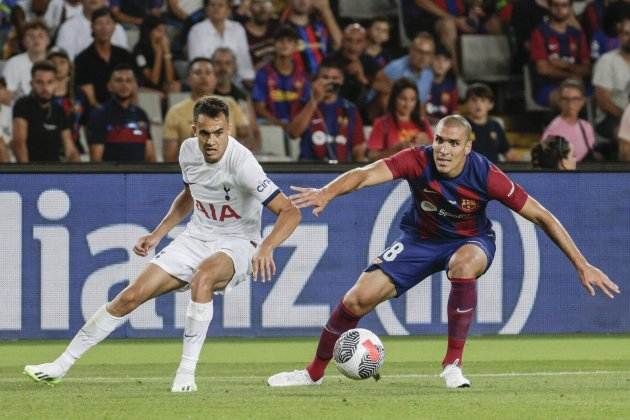 Sergio Reguilón Oriol Romeu Barça Tottenham / Foto: EFE