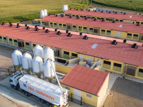 Una de las instalaciones del grupo Vall Companys Una de las instalaciones del grupo Vall Companys