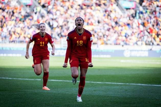 Salma Paralluelo y Alexia Putellas celebran gol en el Mundial / Foto: Europa Press