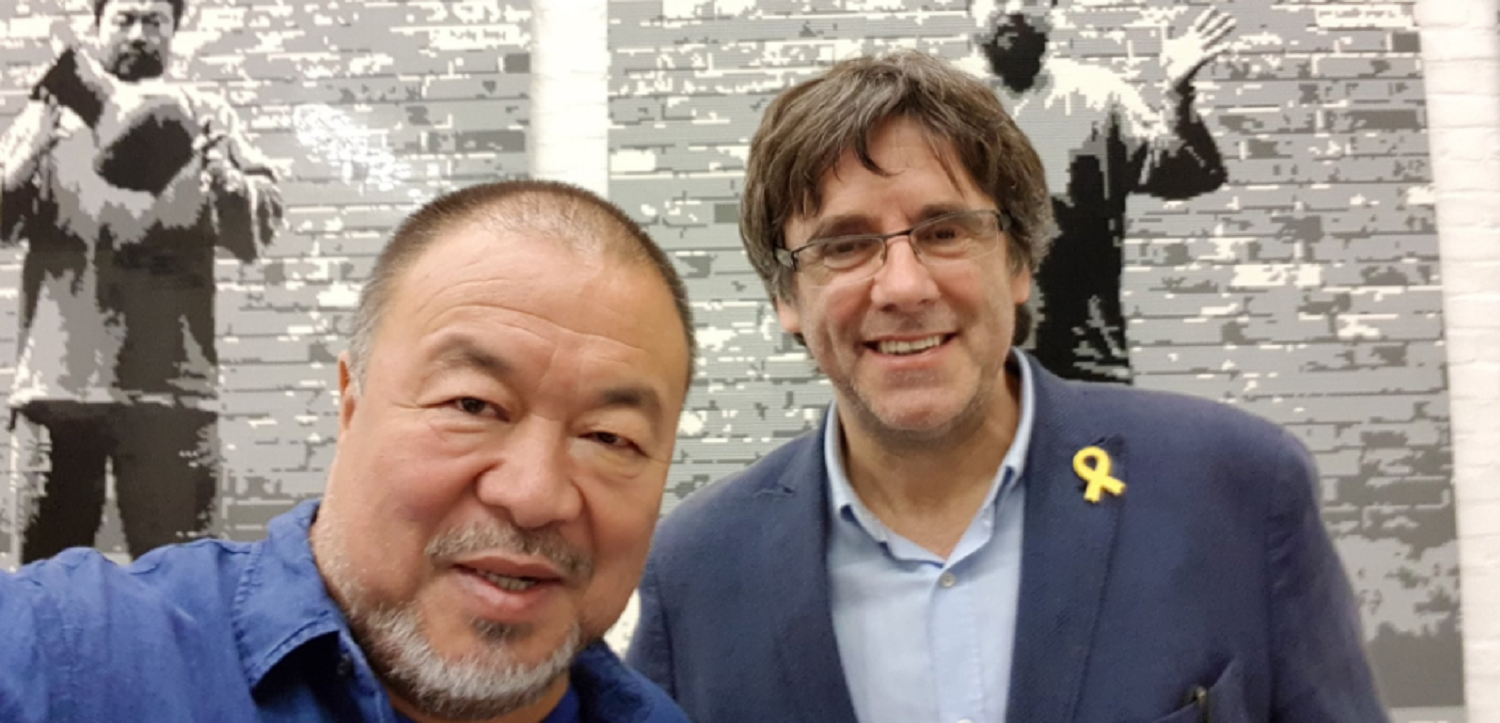 El activista chino Ay WeiWei se reune con Carles Puigdemont