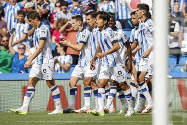 Take Kubo celebración gol Real Sociedad Girona / Foto: EFE - Juan Herrero