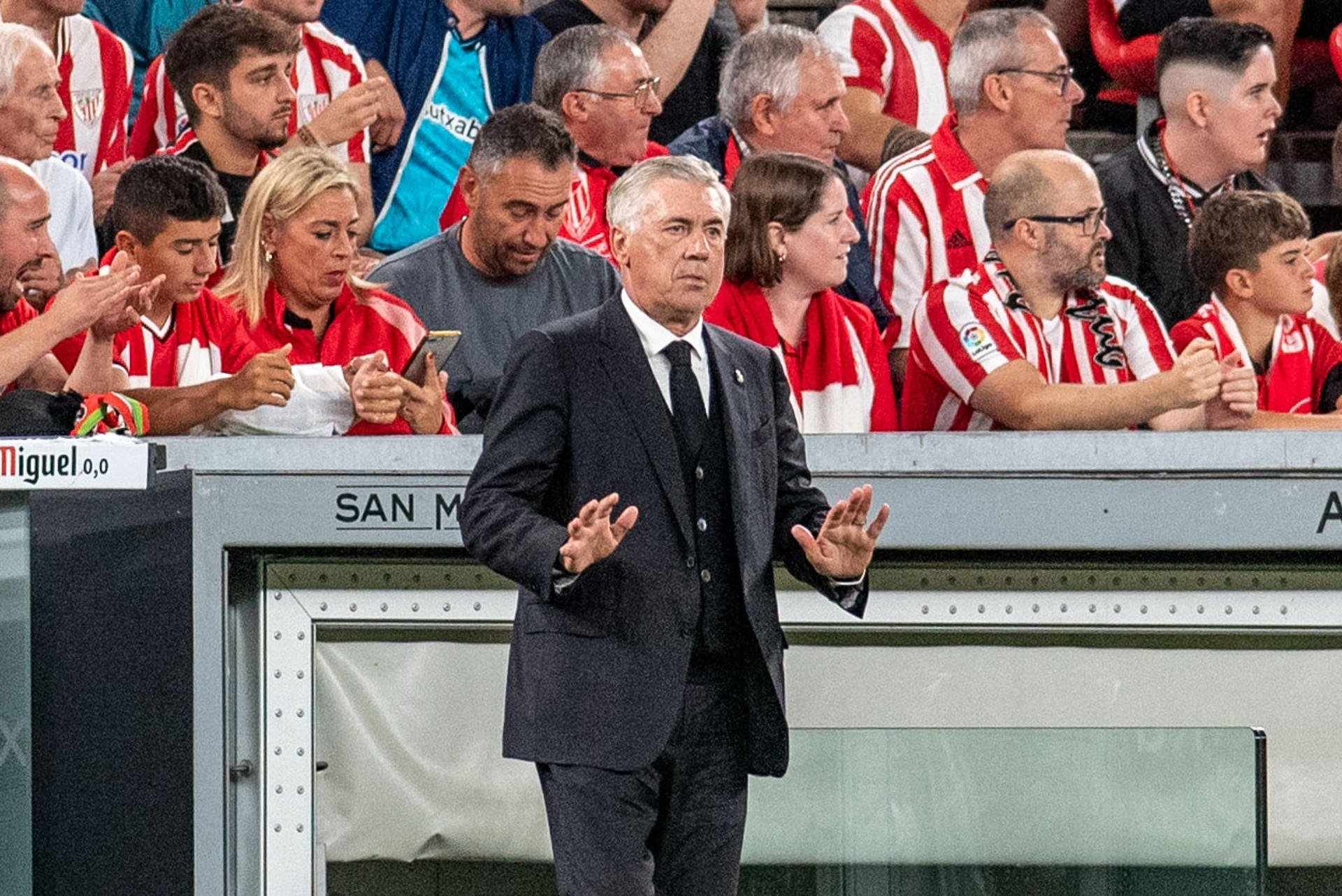 Betis y Real Madrid negocian por un descarte de Ancelotti