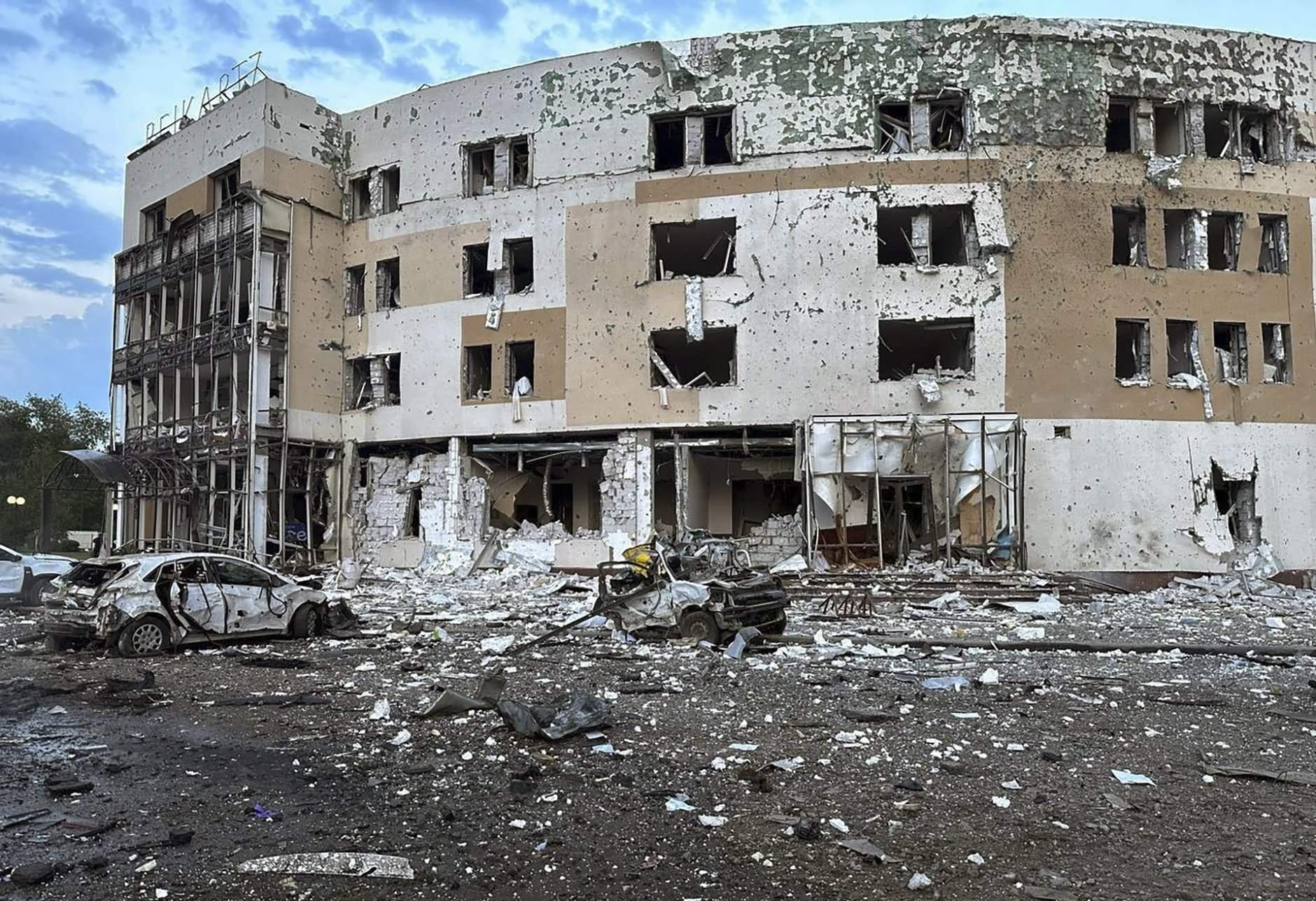 Mor el cap de seguretat rus de la central nuclear de Zaporíjia en un atemptat amb cotxe bomba