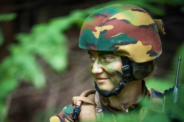 Elisabet Bélgica militar GTRES