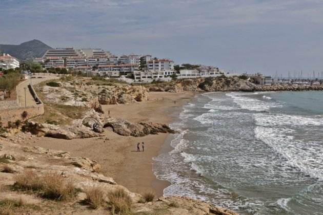 playa nudista familiar catalunya   balmins