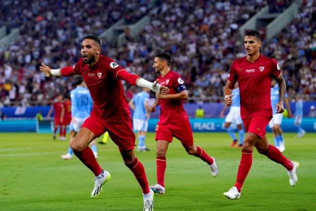 En-Nesyri gol Sevilla Manchester City / Foto: Europa Press - Adam Davy