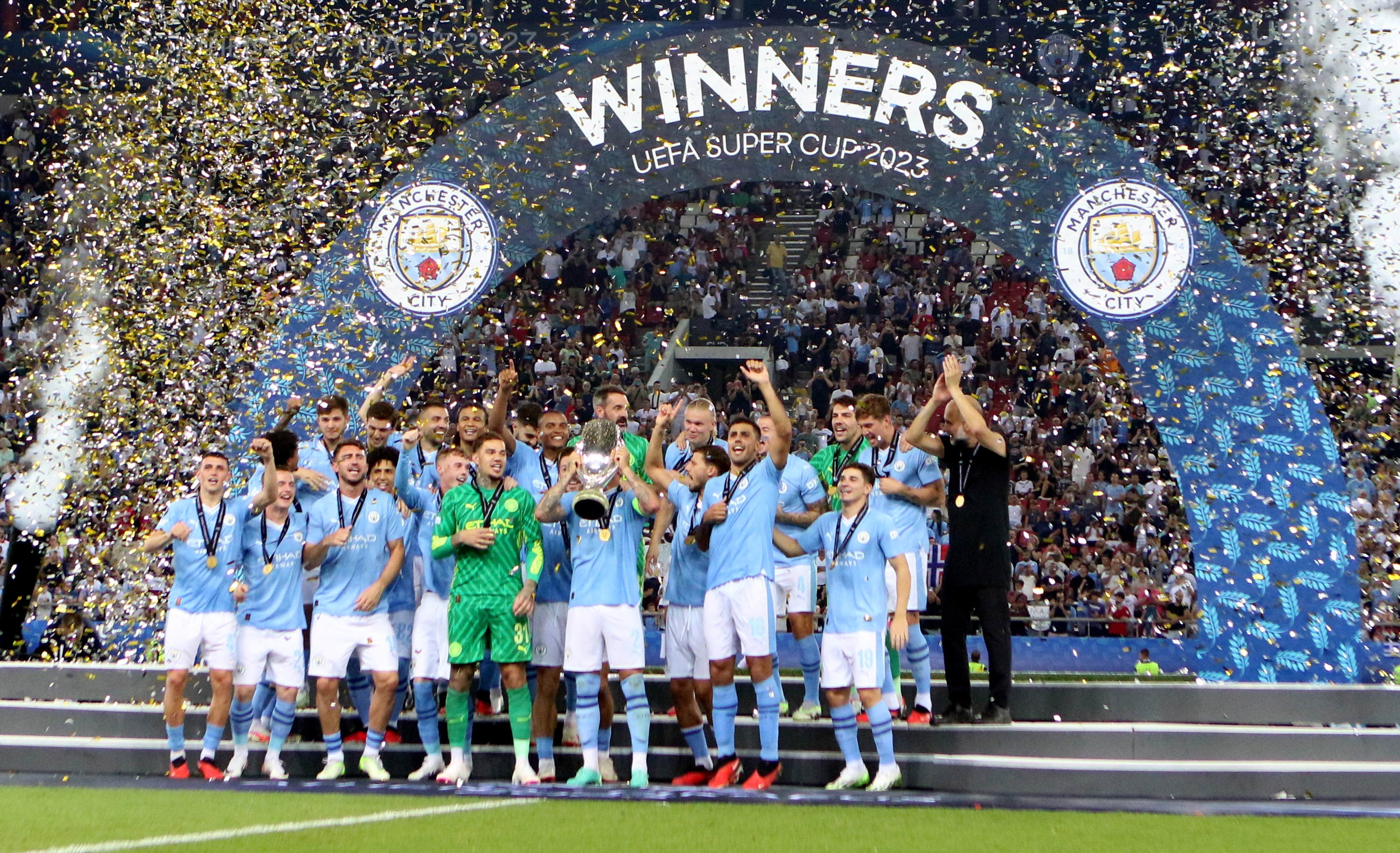 El Manchester City es redimeix des dels 11 metres contra el Sevilla i s'alça amb la Supercopa d'Europa (1-1)