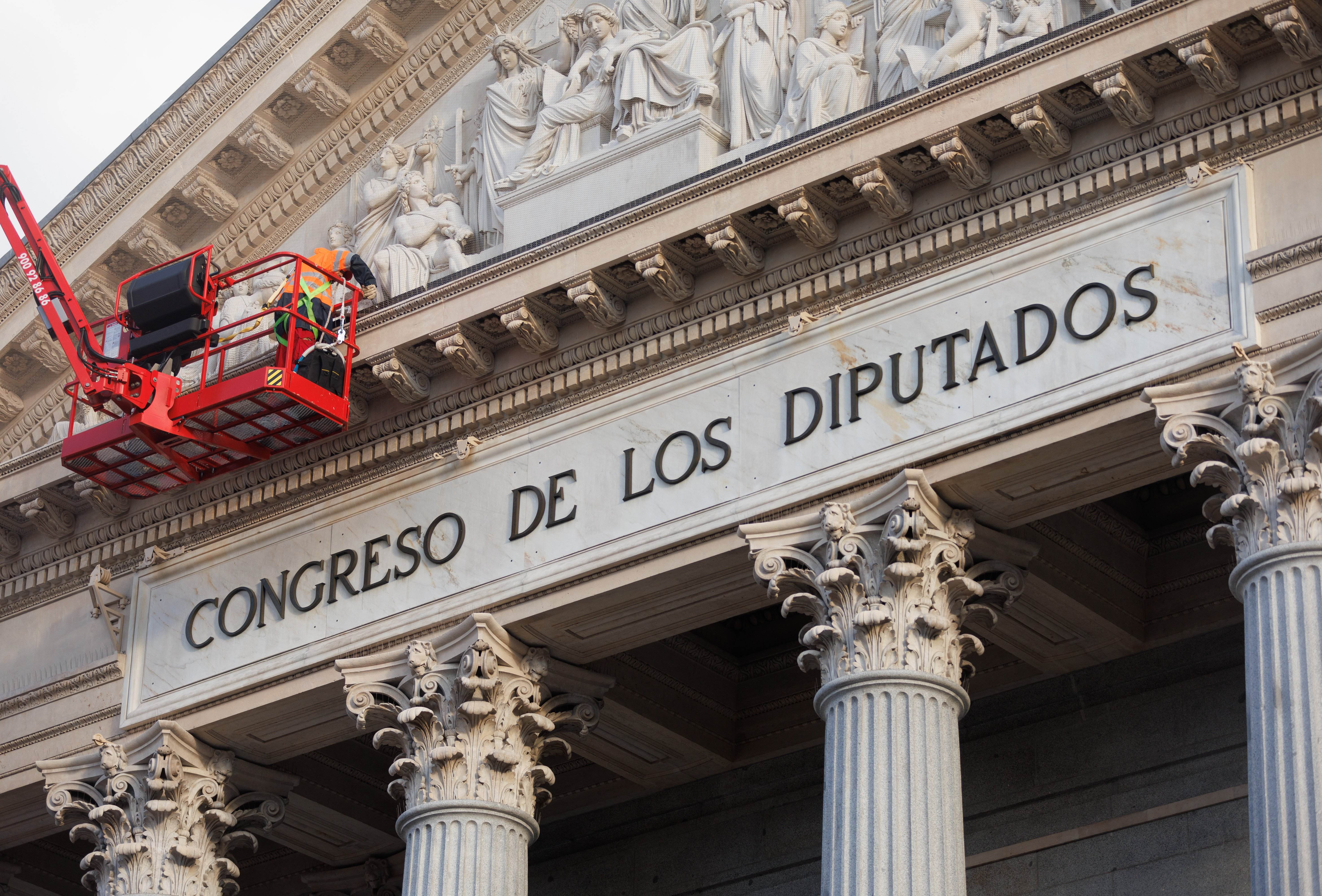 La incògnita de Junts planeja sobre les portades