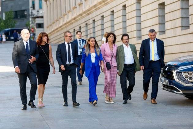 Arribada de Junts al Congrés. Efe Arribada de Junts al Congrés. Efe