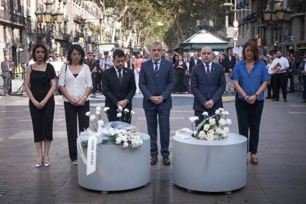 homenatge 17A 2023 rambla barcelona autoritats pere aragonès foto carlos baglietto homenatge 17A 2023 rambla barcelona autoritats pere aragonès foto carlos baglietto