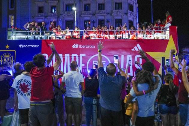 Selecció espanyola femenina celebració mundial EFE