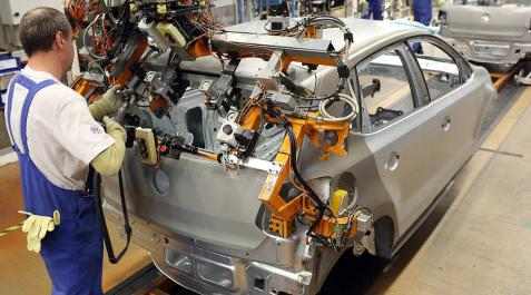 Inquietud a Navarra després que Volkswagen hagi decidit no fabricar bateries a Landaben
