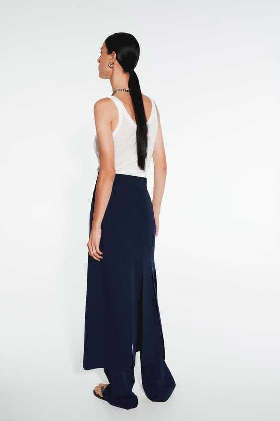Falda midi con abertura Falda midi con abertura