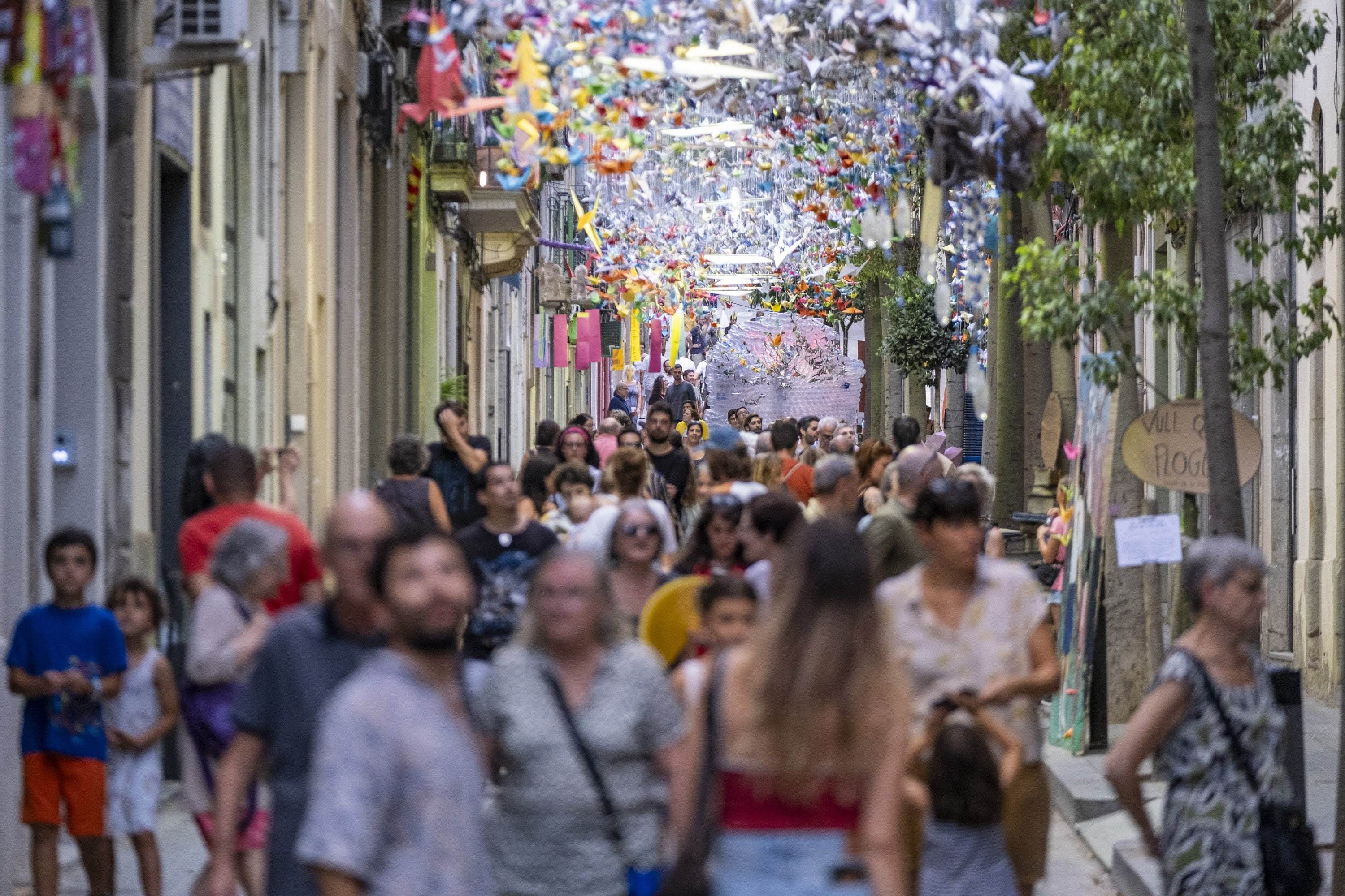 Els 5 bars i restaurants que no pots deixar de visitar a les Festes de Sants 2023