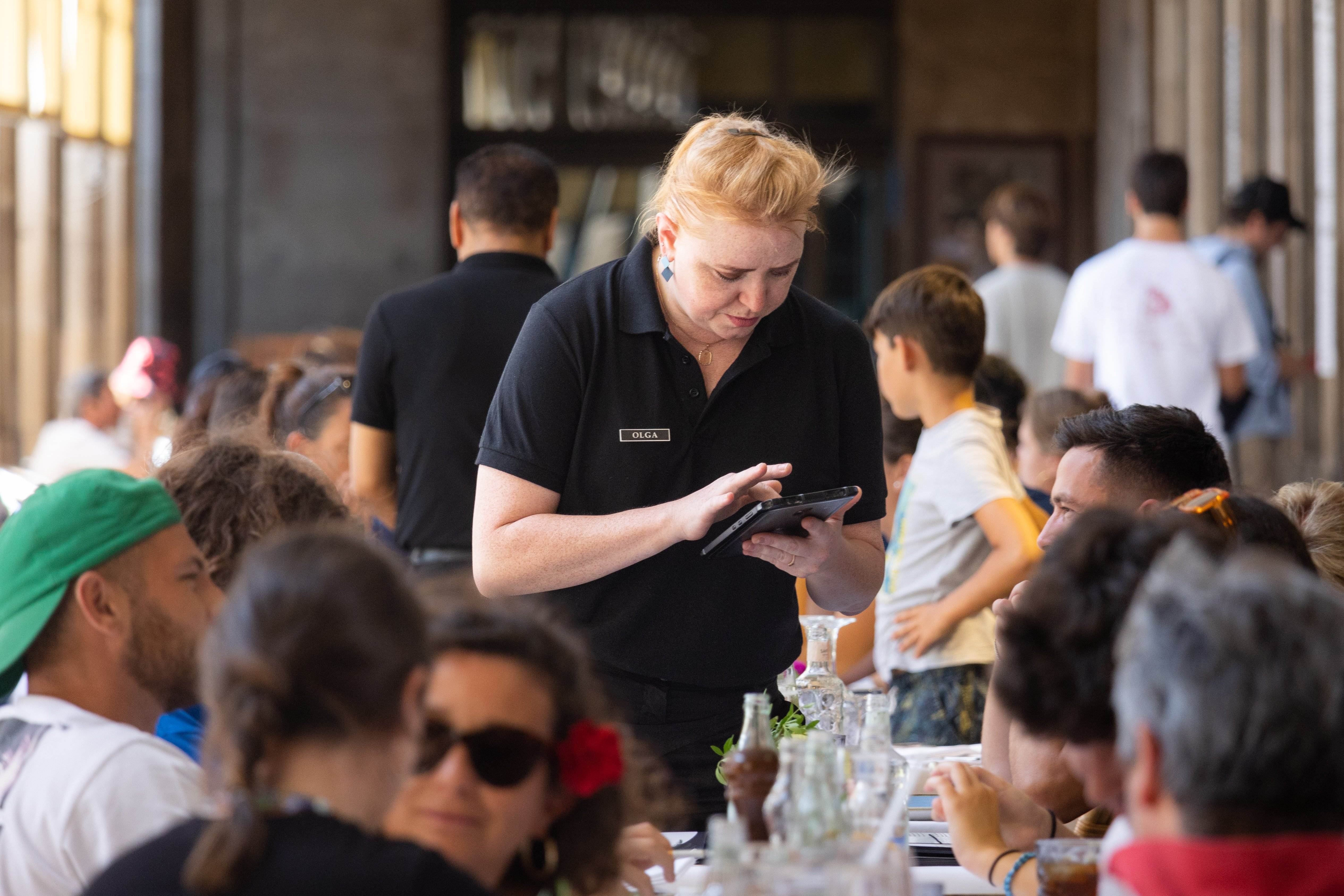 ¿Crees que mejorará el catalán en la hostelería de Barcelona?