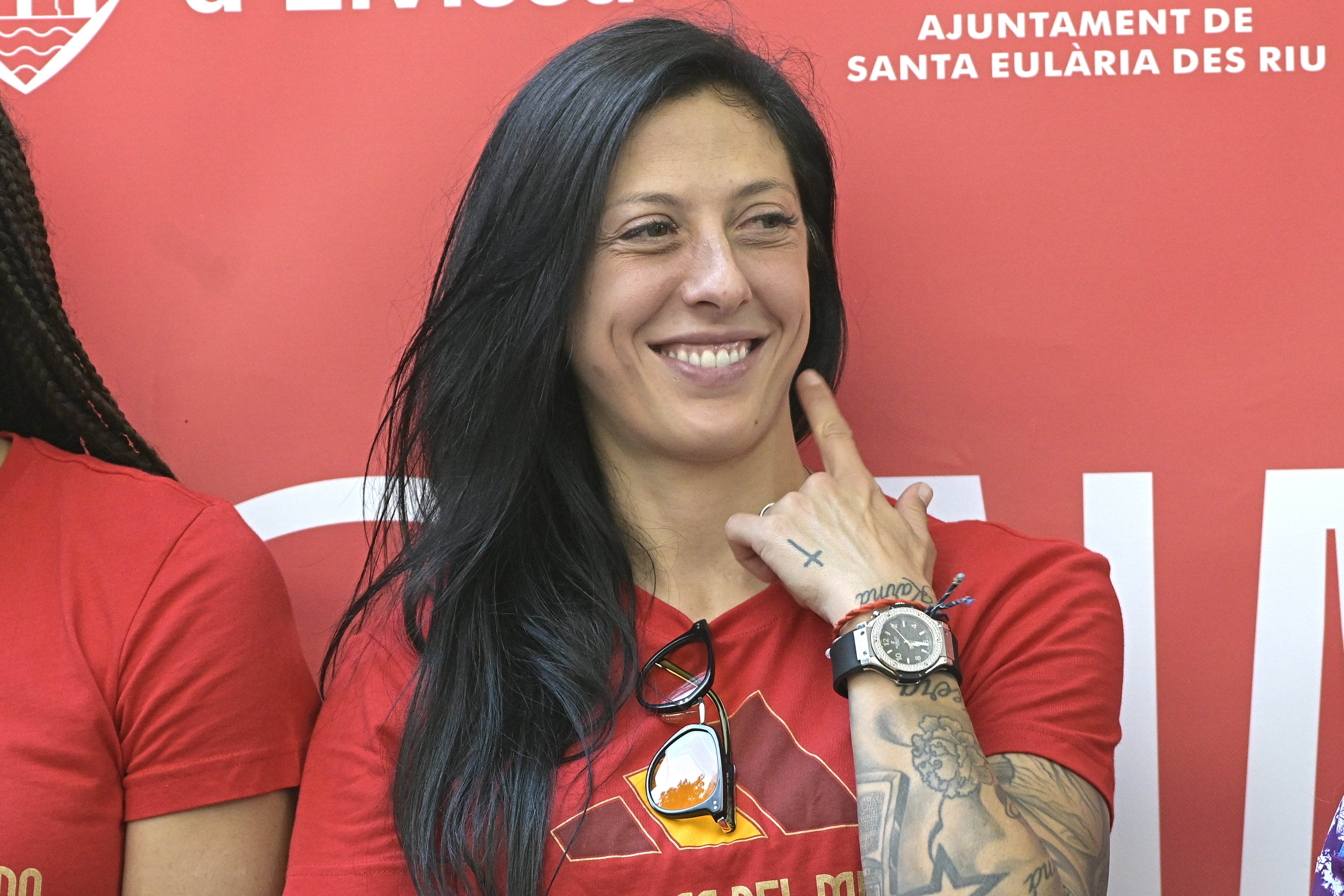 Jenni Hermoso torna a una convocatòria de la selecció espanyola