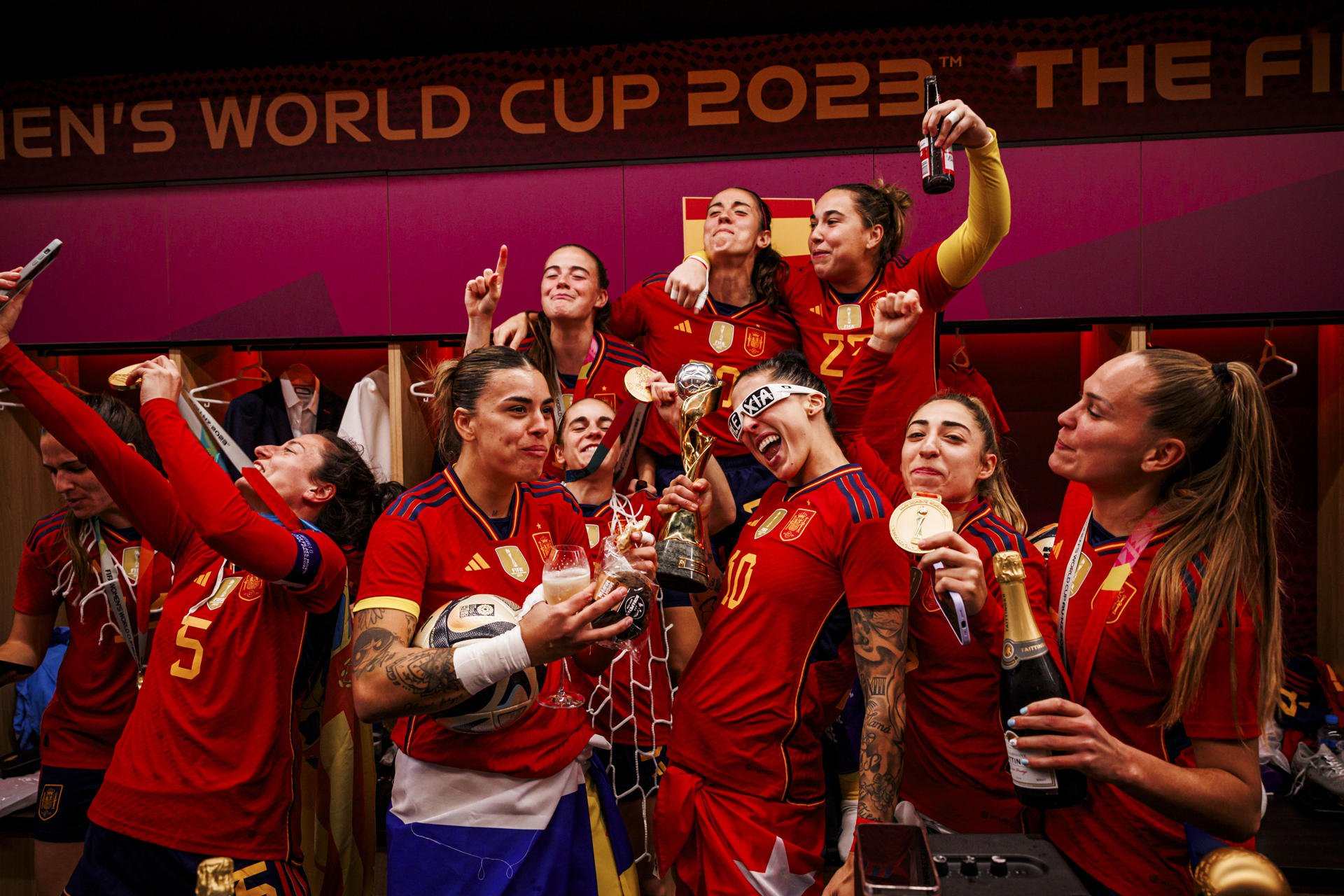 Les campiones del Mundial femení 2023, l'incendi de Tenerife i més: La volta al món en 15 fotos