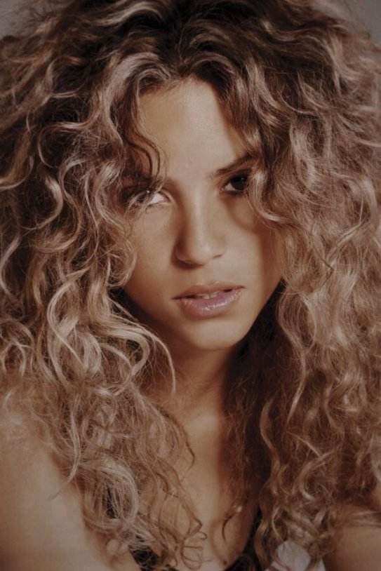 Shakira joven rizos Instagram