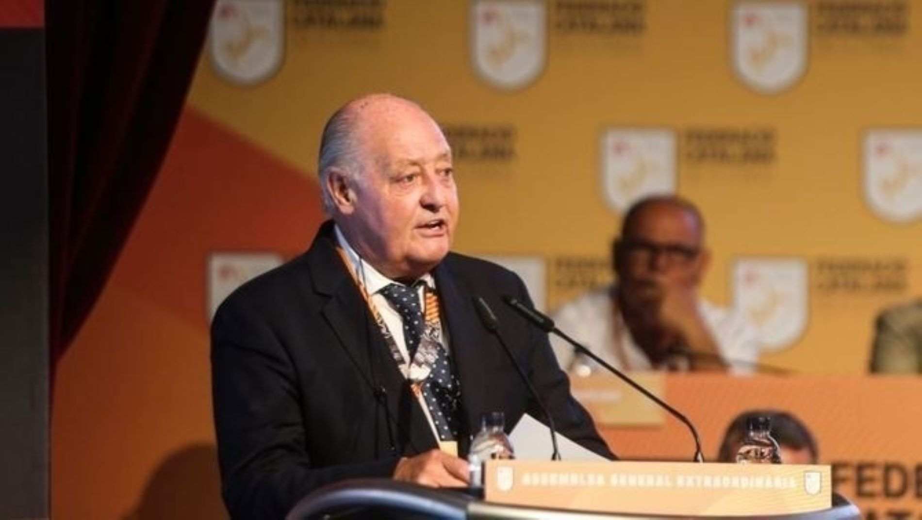 La Federació Catalana de Futbol apoya a Luis Rubiales y el Govern responde
