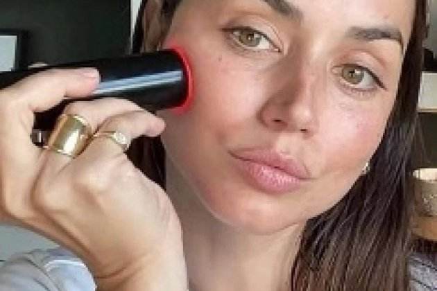Ana de Armas i el làser LYMA Ana de Armas i el làser LYMA