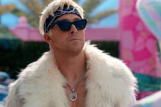 Ryan Gosling como Ken Ryan Gosling como Ken