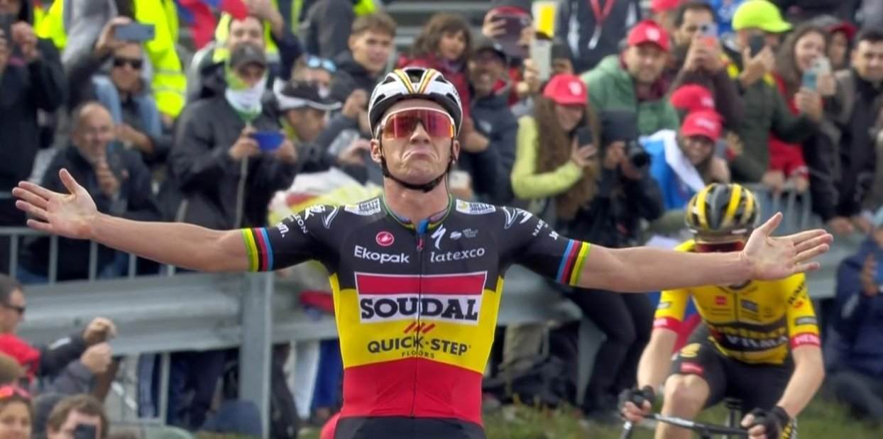 Remco Evenepoel se impone en Andorra y es el nuevo líder de la Vuelta