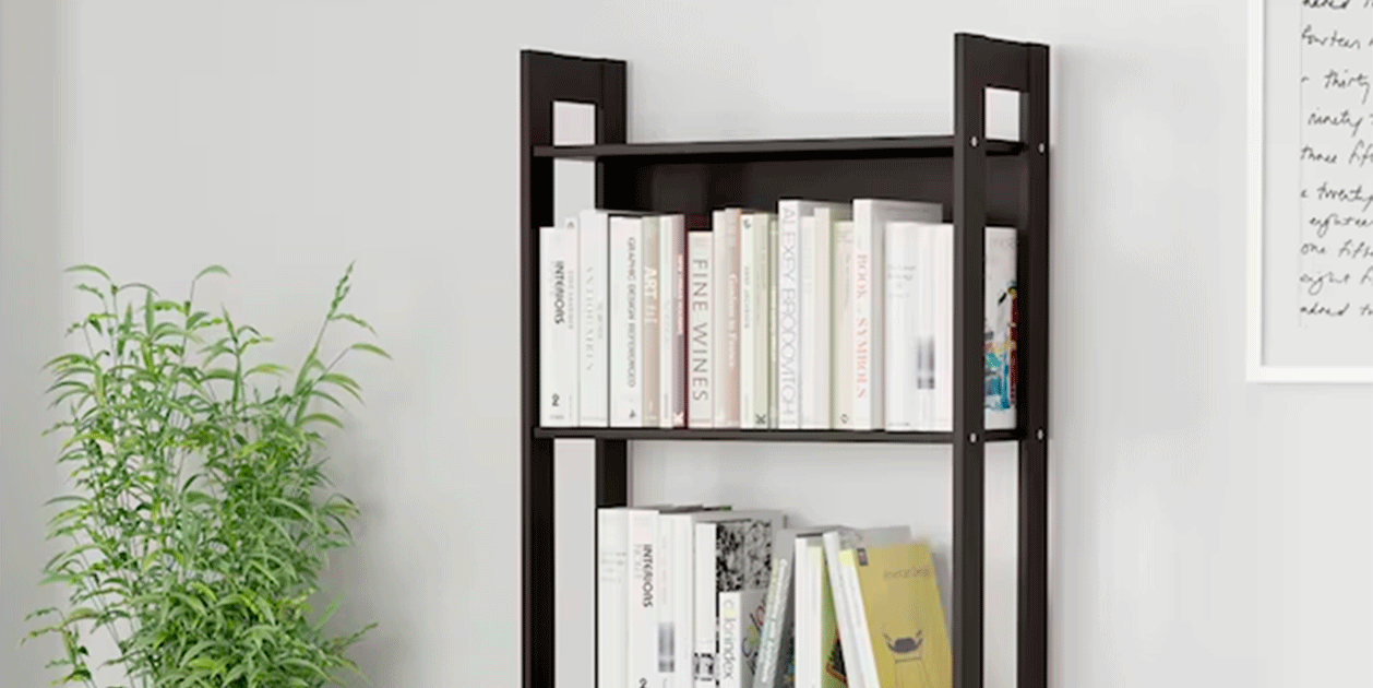 Ikea converteix una paret de casa teva en una biblioteca