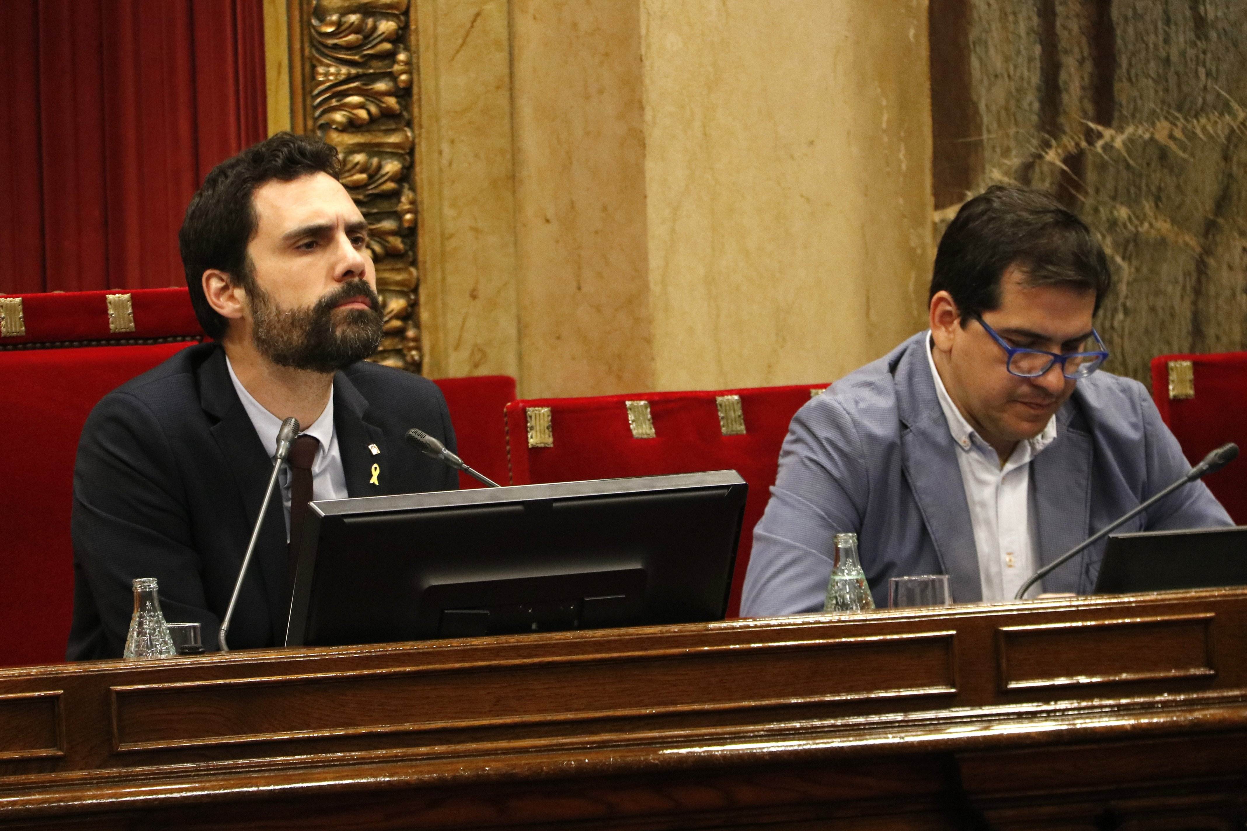 El Parlament devuelve a los funcionarios el 20% de la paga extra de 2012