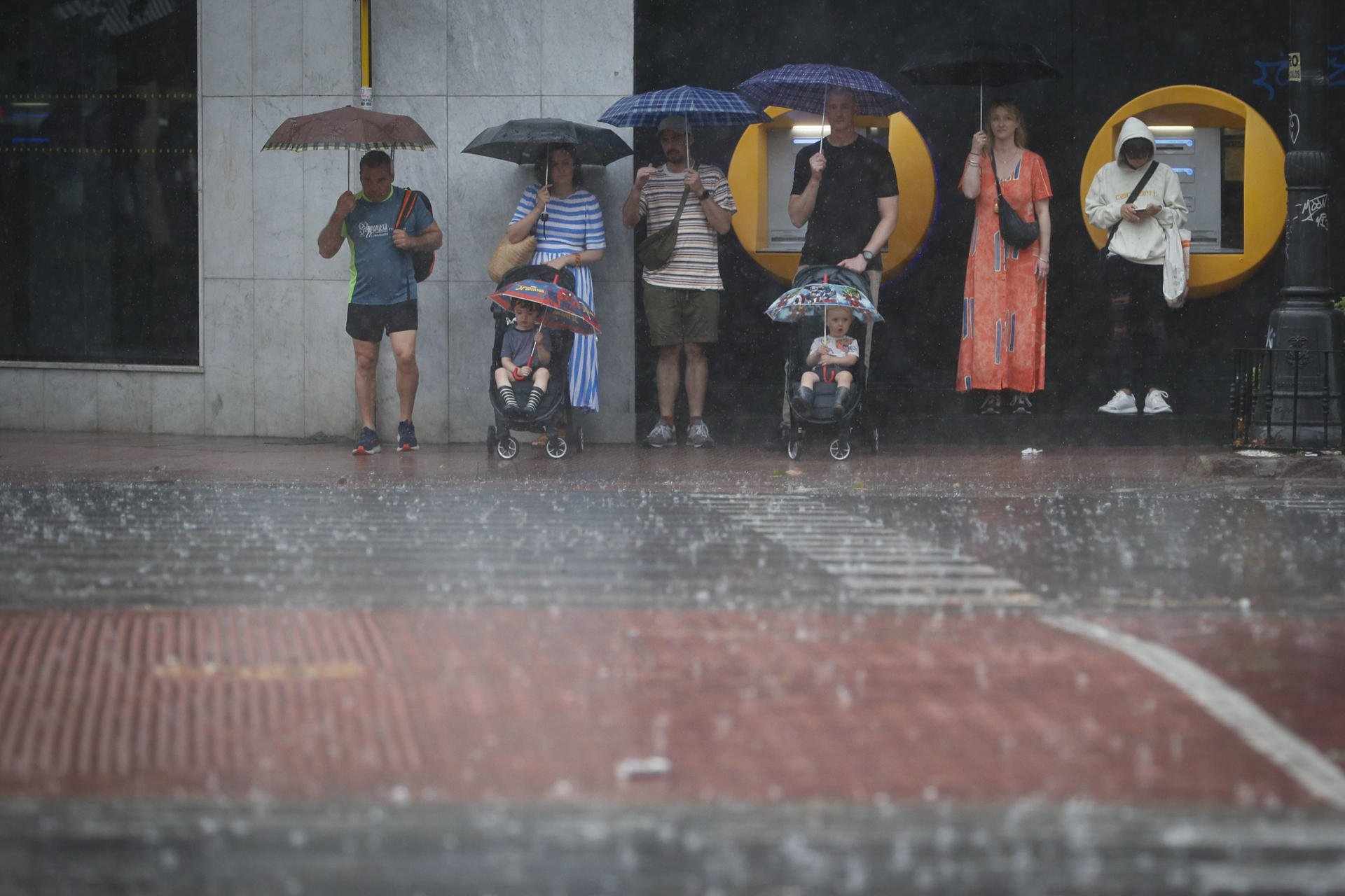 Protecció Civil activa l'alerta del pla Inuncat per la previsió de pluges intenses