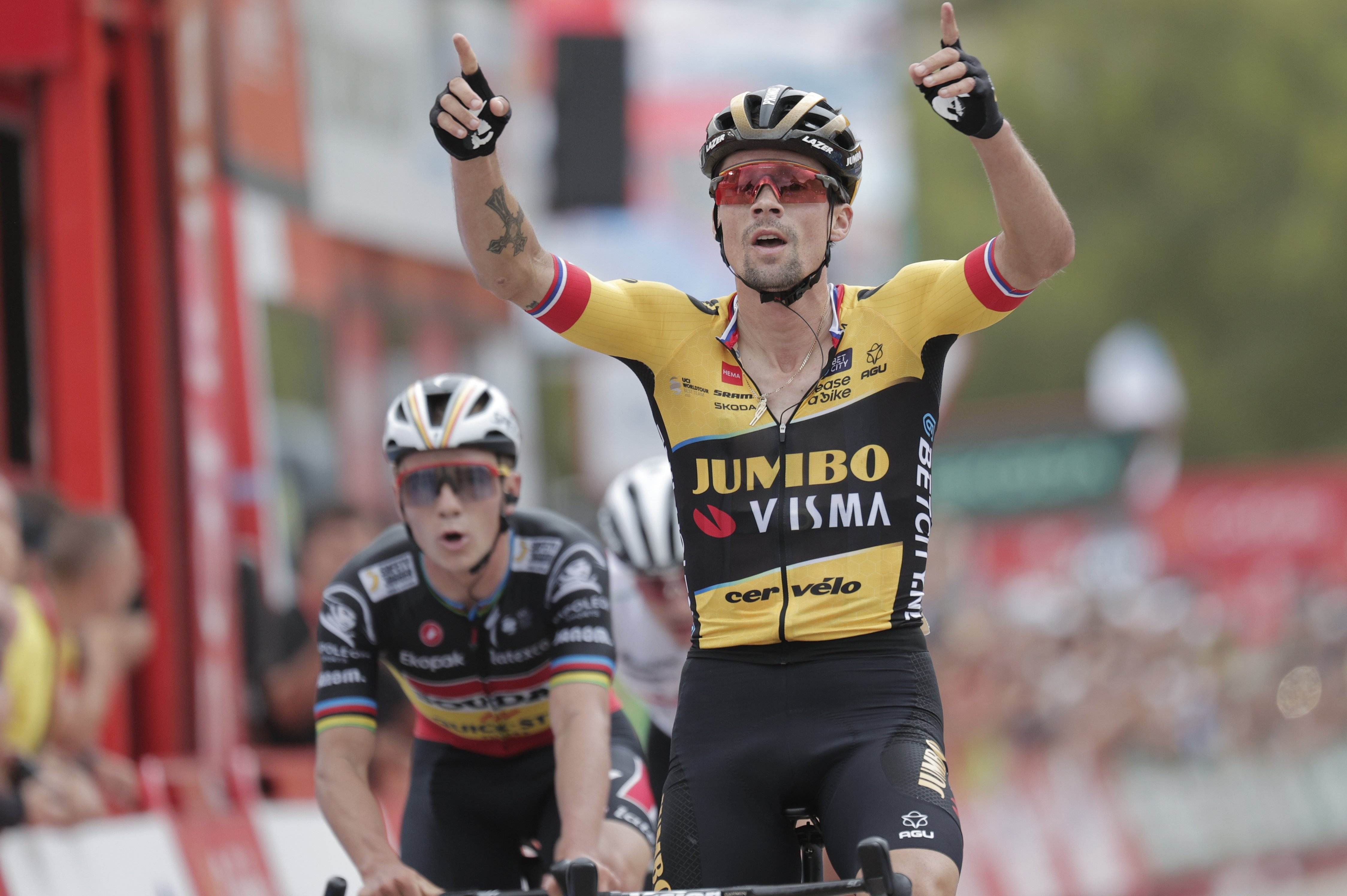 Primoz Roglic es el más rápido en Xorret de Catí y Sepp Kuss lidera la Vuelta