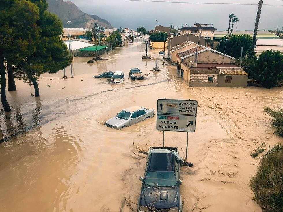 El Gobierno declarará 'zona catastrófica' los municipios golpeados por la DANA