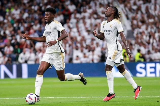 Aurélien Tchouaméni i Eduardo Camavinga durant un partit amb el Reial Madrid / Foto: EFE