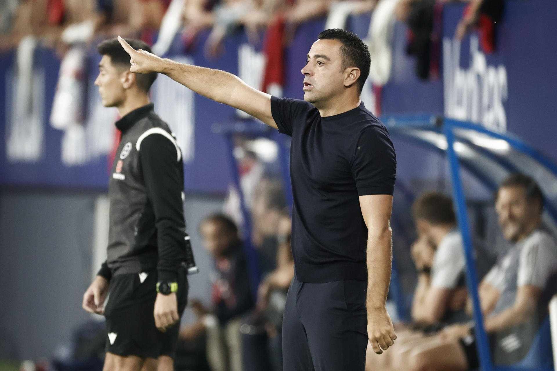 L'ovella negra de Xavi Hernández també té problemes fora del Barça