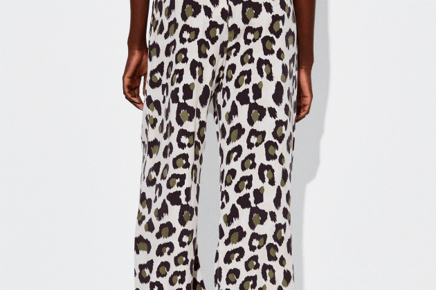 Pantalón fluido estampado1 Pantalón fluido estampado1