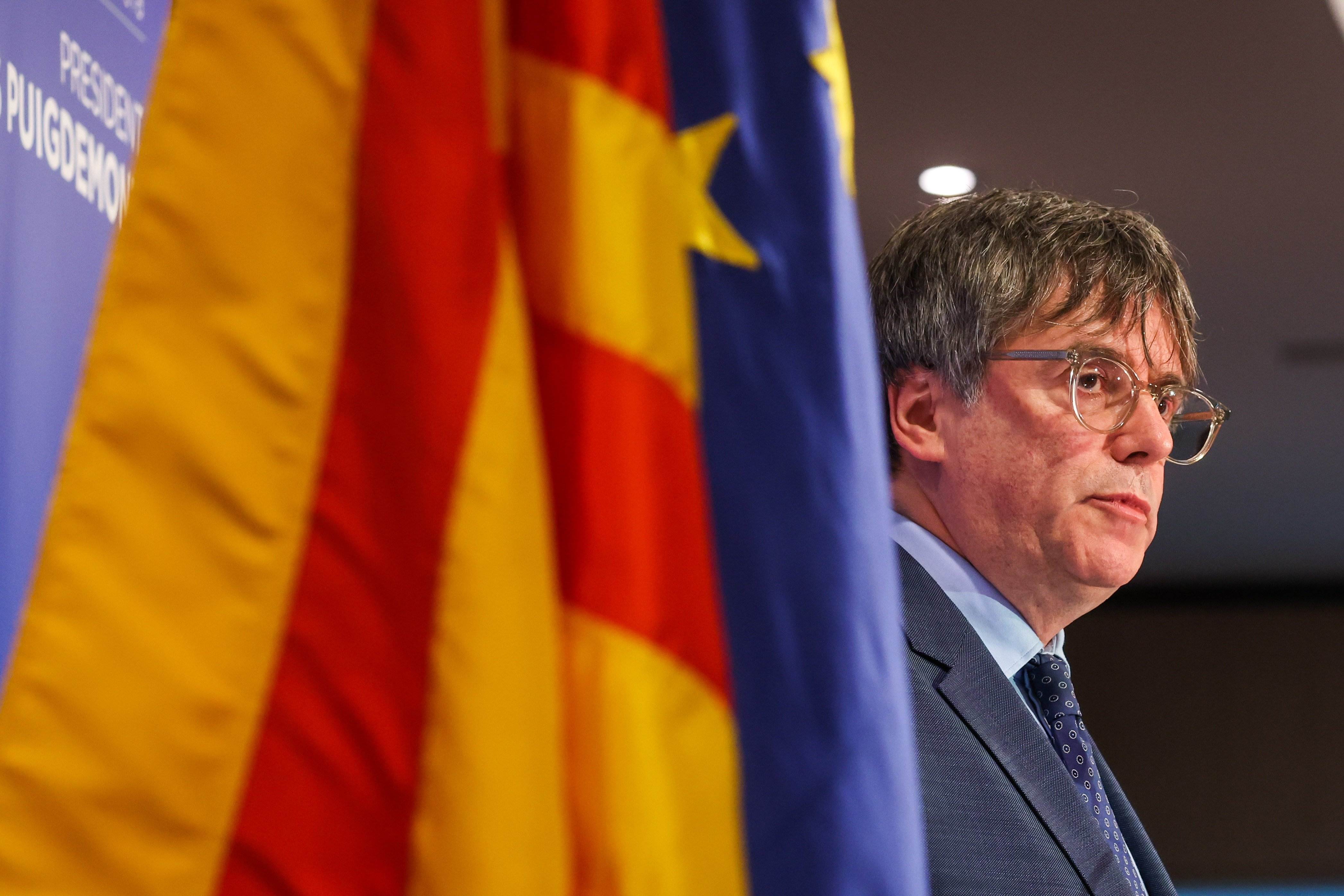 Portades que retraten Puigdemont com un barrut