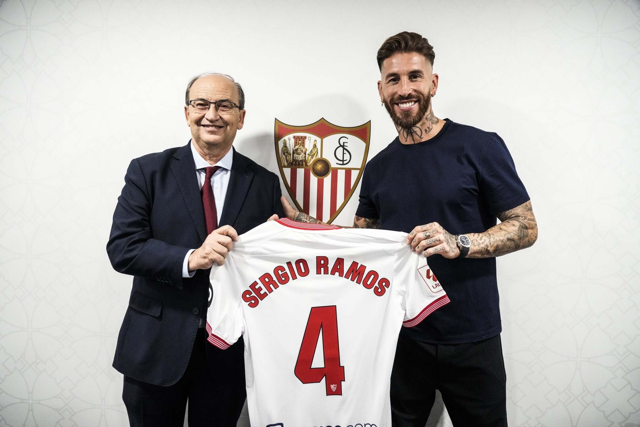 Mendilibar y Sergio Ramos, saltan chispas en el Sevilla, también en el vestuario