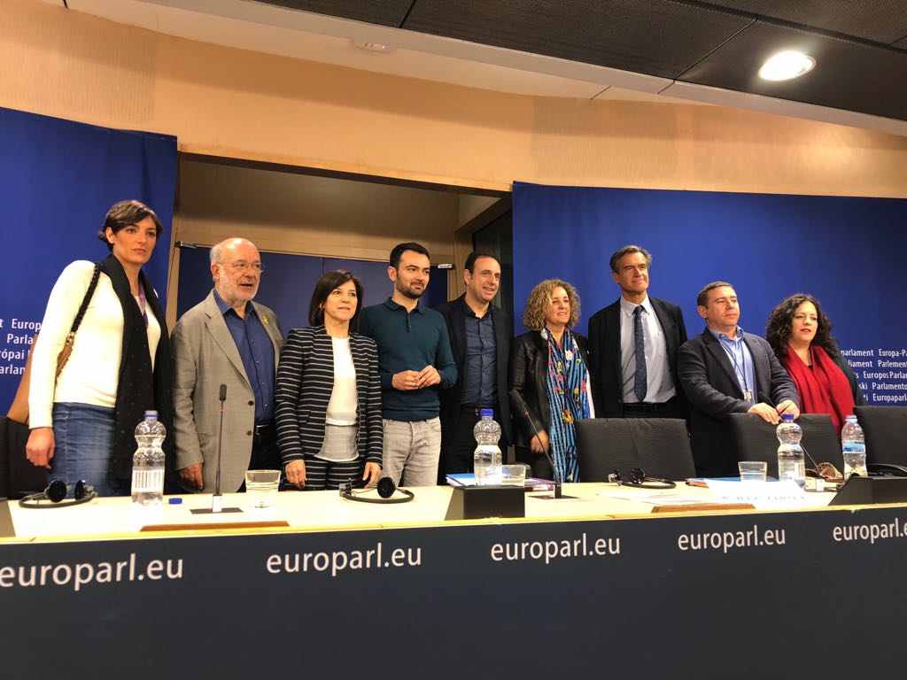 L'Eurocambra demanarà explicacions a Rajoy sobre la manipulació a RTVE