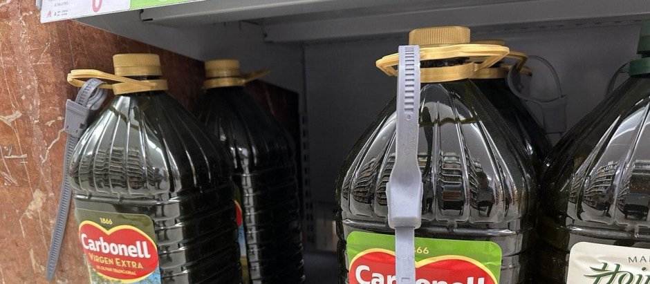 Això de l'oli té mala solució (o igual no)