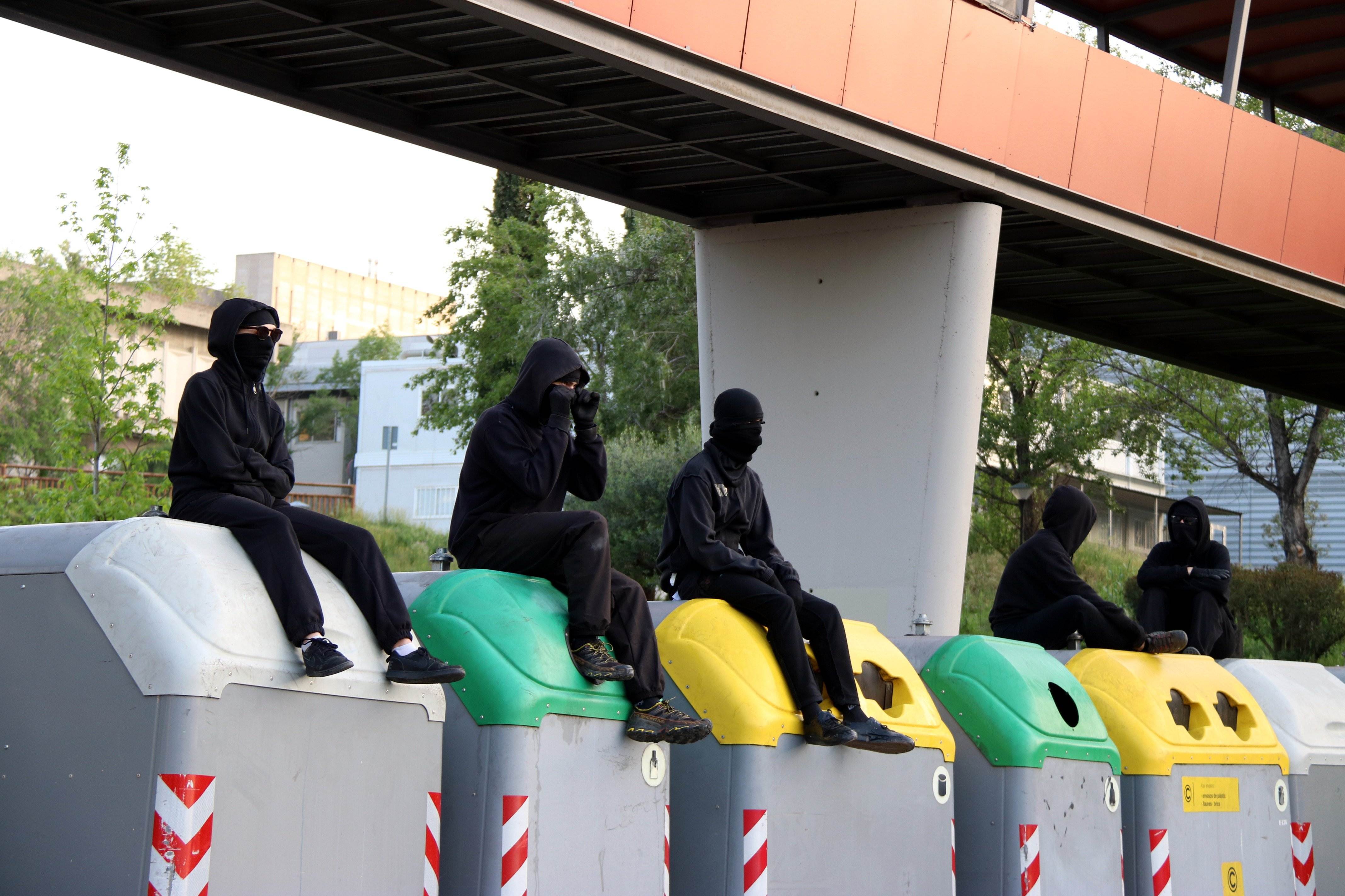 Estudiants de la UAB tornen a bloquejar el Campus de Bellaterra