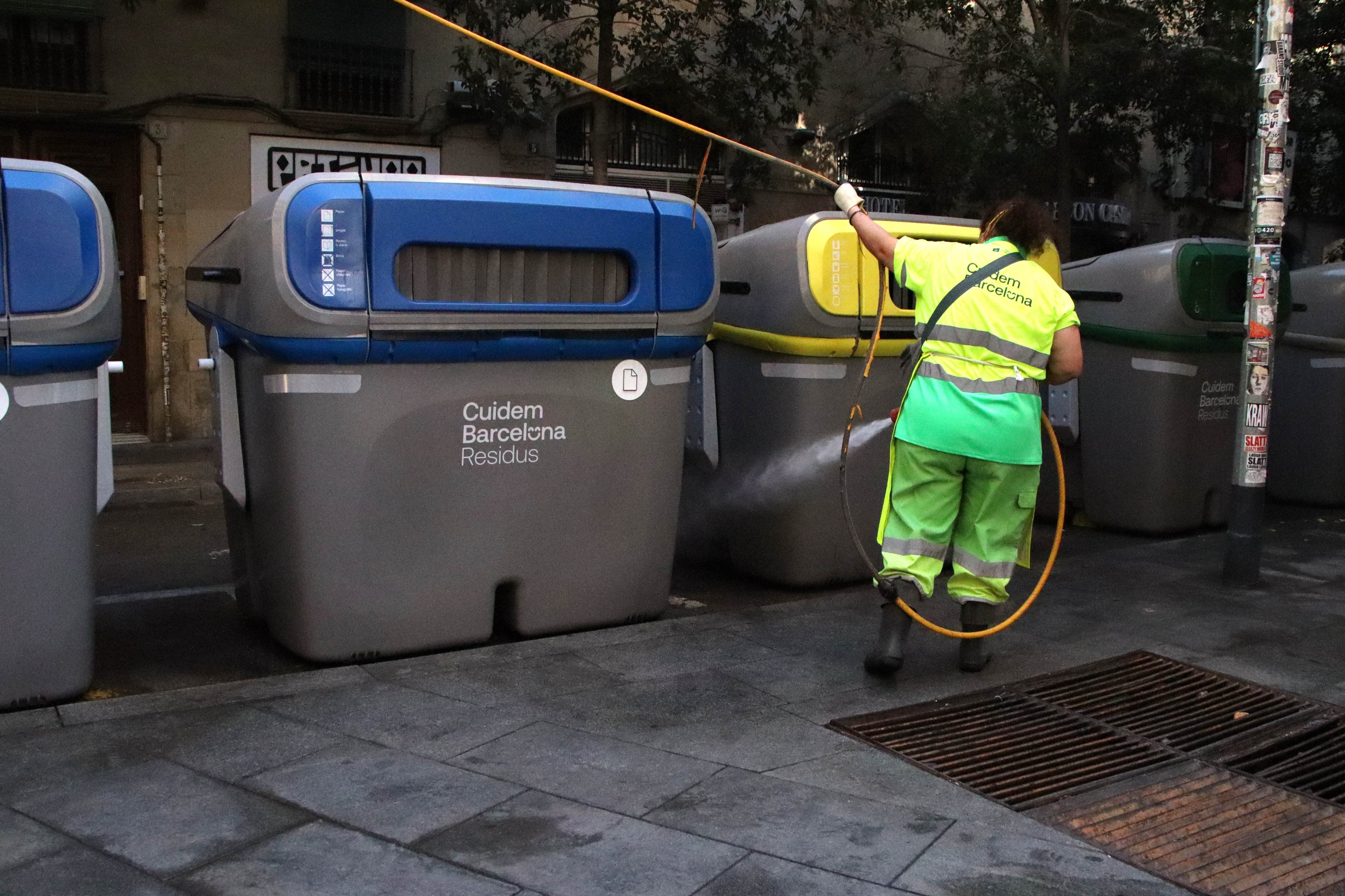 L'Ajuntament de Barcelona insisteix per evitar la vaga d'escombraries: "30 hores donen per a un acord"