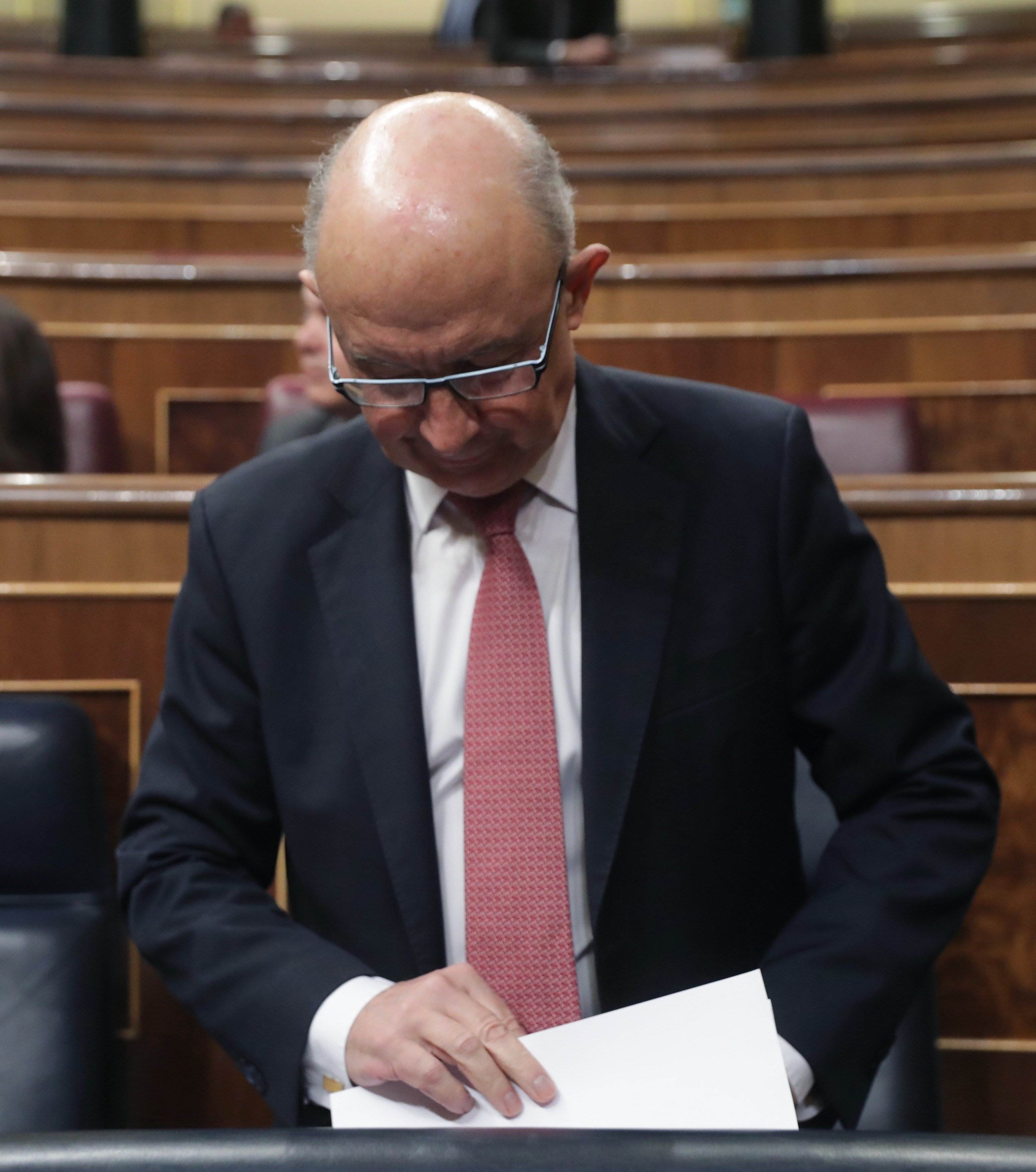 El PSOE i Podemos exigeixen la dimissió del número 2 de Montoro i Cs vol que comparegui