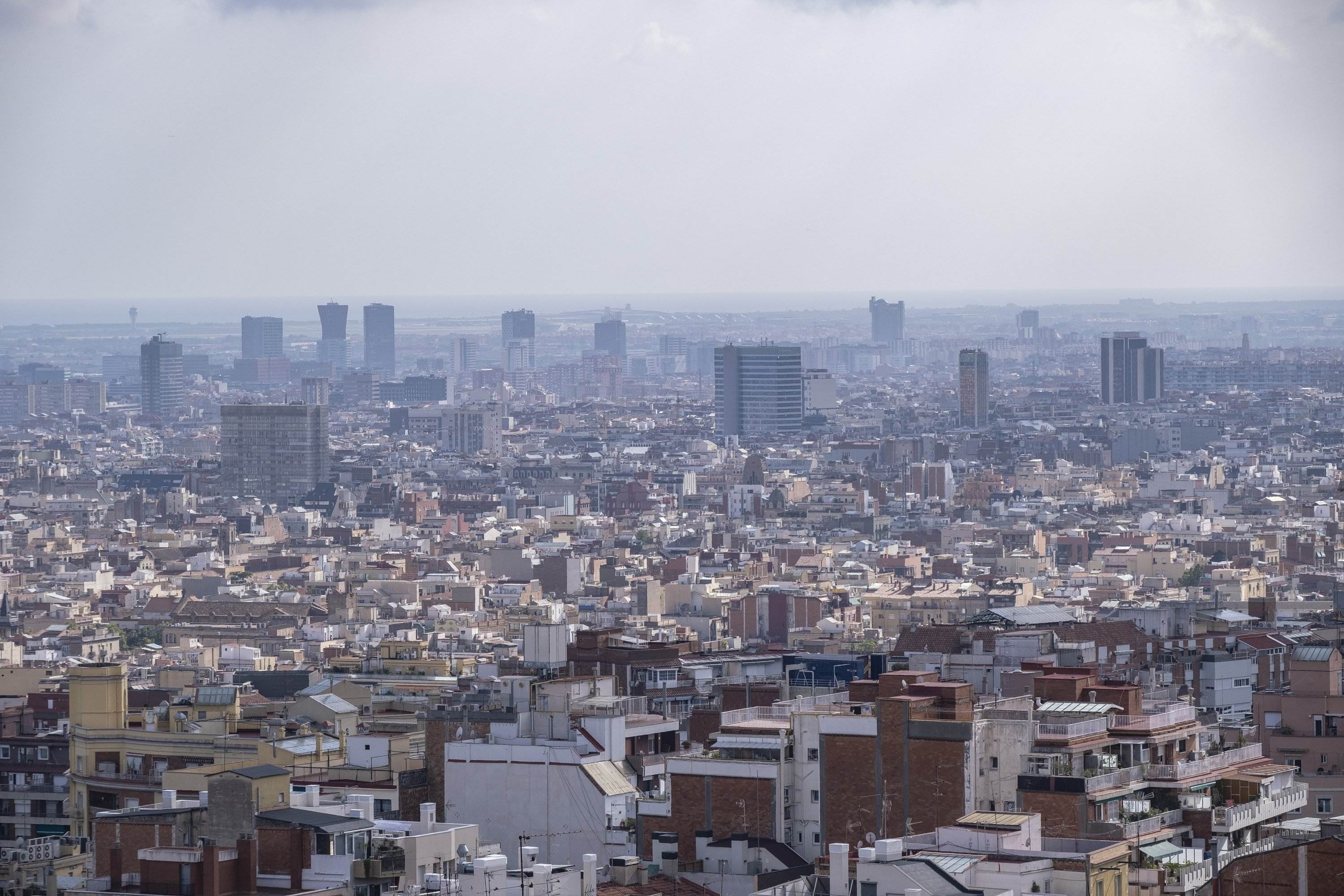 4.000 viviendas de alquiler social y obras por la sequía: las claves del pacto entre Govern y PSC