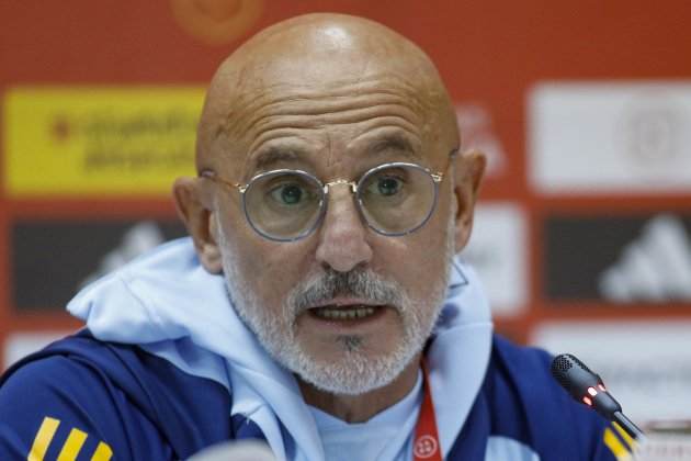 Luis de la Fuente durante una rueda de prensa de España / Foto: EFE