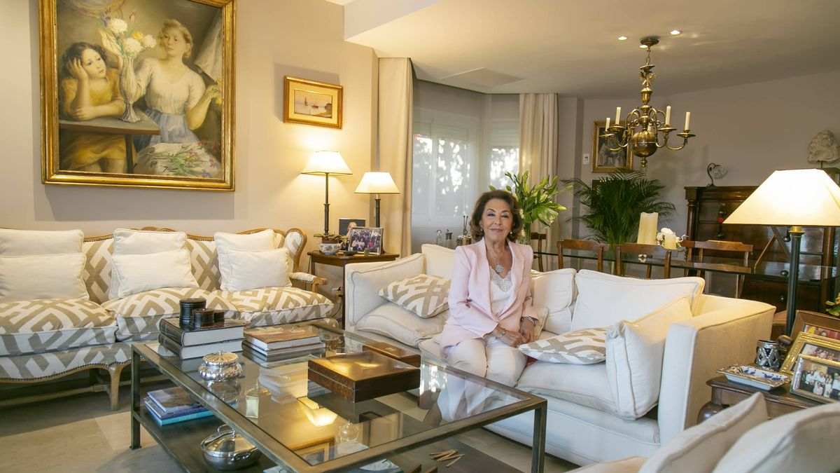 Carmen Navarro en su casa Carmen Navarro en su casa