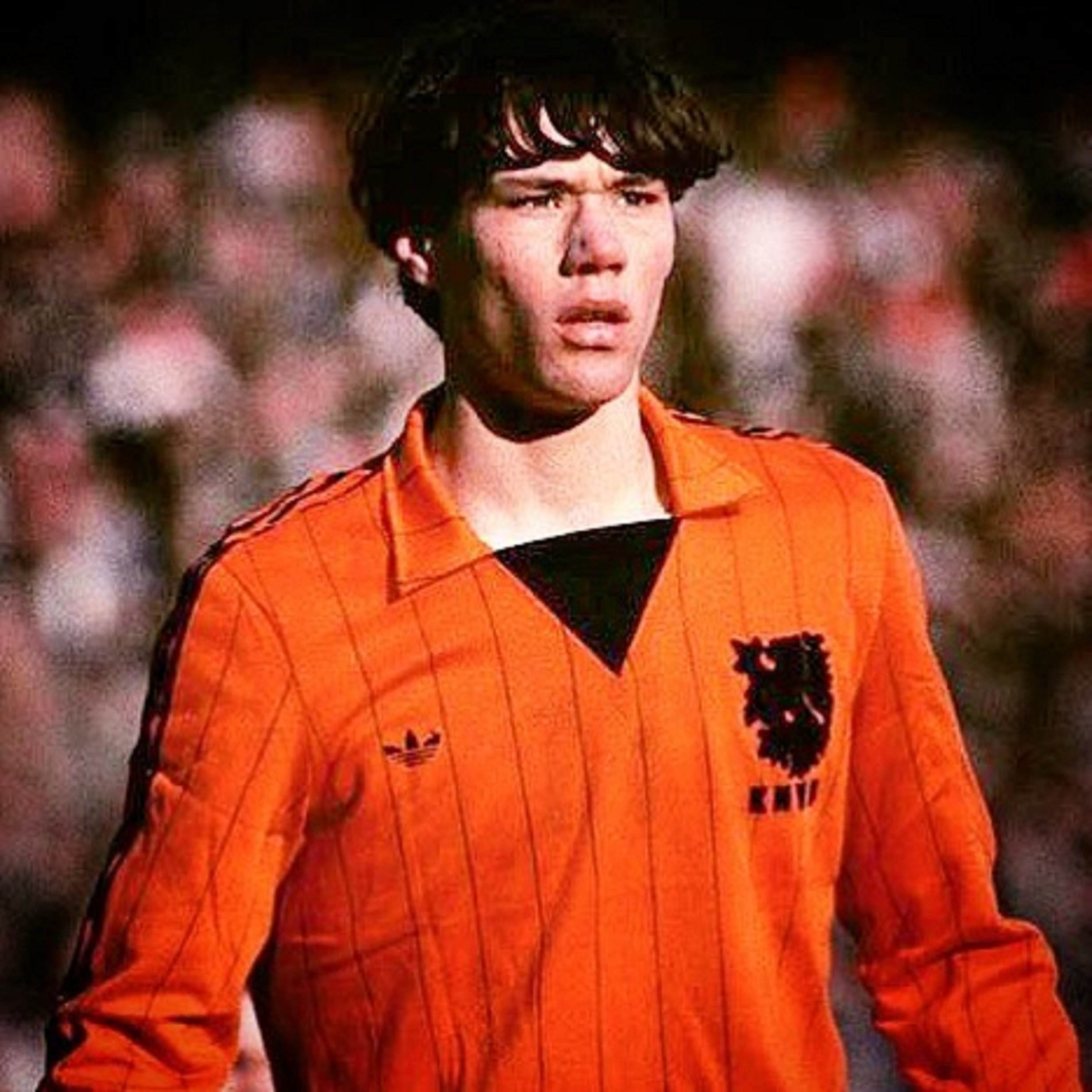 Florentino Pérez manda al Real Madrid a fichar al próximo Marco van Basten
